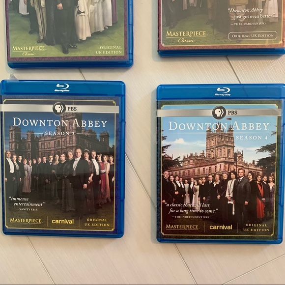 Downton Abbey Seasons 1-4 DVD Set Blu-Ray - Picture 3 of 7